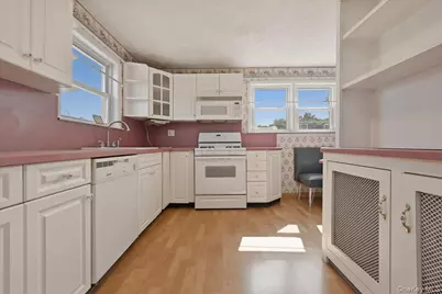 11 Moeller Street, Hicksville, NY 11801 - Photo 14