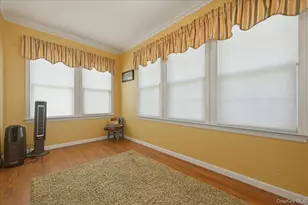 11 Moeller St, Hicksville, NY 11801 - Photo 8