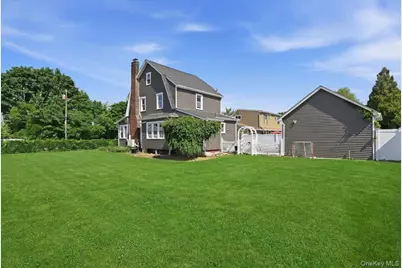 11 Moeller Street, Hicksville, NY 11801 - Photo 24