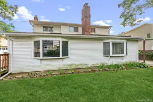 45 Mildred Ct, Plainview, NY 11803 - Photo 36