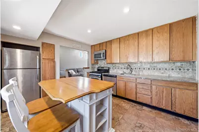 316 Philadelphia Avenue, Massapequa Park, NY 11762 - Photo 4