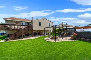 415 Elmwood St, Islip Terrace, NY 11752 - Photo 22