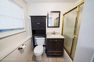 415 Elmwood St, Islip Terrace, NY 11752 - Photo 20