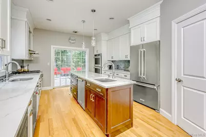 38 Westminster Way, Pomona, NY 10970 - Photo 8
