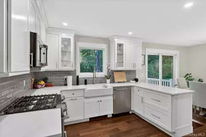 57 Hillside Avenue, Saint James, NY 11780 - Photo 10