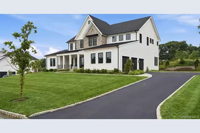 1 Levitow Court, Dix Hills, NY 11746 - Photo 2
