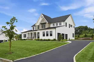 1 Levitow Ct, Dix Hills, NY 11746 - Photo 2