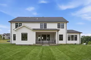 1 Levitow Ct, Dix Hills, NY 11746 - Photo 46