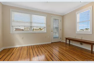 254 Arthur Street, Freeport, NY 11520 - Photo 4