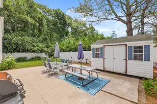 80 N Pine St, Massapequa, NY 11758 - Photo 20