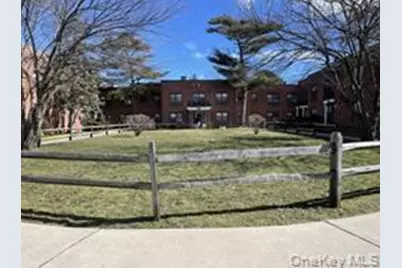 110 Division Avenue #2 E, Levittown, NY 11756 - Photo 2