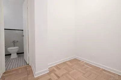 30-11 Parsons Boulevard #2T, Flushing, NY 11354 - Photo 14