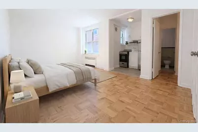 30-11 Parsons Boulevard #2T, Flushing, NY 11354 - Photo 8