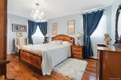 153 Davison Avenue, Lynbrook, NY 11563 - Photo 22