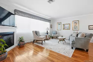 153 Davison Ave, Lynbrook, NY 11563 - Photo 14