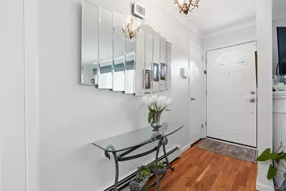 153 Davison Avenue, Lynbrook, NY 11563 - Photo 10