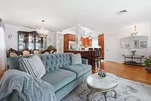 153 Davison Ave, Lynbrook, NY 11563 - Photo 16