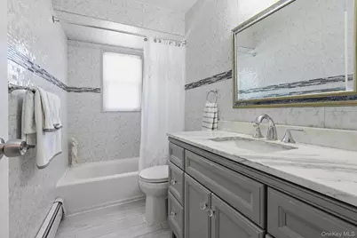 153 Davison Avenue, Lynbrook, NY 11563 - Photo 20