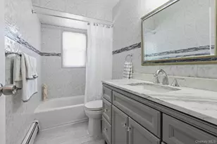 153 Davison Ave, Lynbrook, NY 11563 - Photo 20