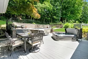 15 Deerfield Ln S, Pleasantville, NY 10570 - Photo 30