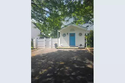 9 Trim Street, Bay Shore, NY 11706 - Photo 1