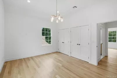 96 Shadyside Avenue, Port Washington, NY 11050 - Photo 34