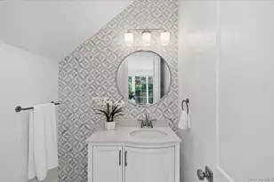 96 Shadyside Ave, Port Washington, NY 11050 - Photo 38