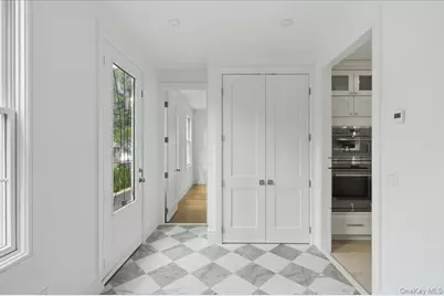 96 Shadyside Avenue, Port Washington, NY 11050 - Photo 20