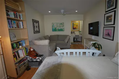 4 Stokes Road #2C, Yonkers, NY 10710 - Photo 6