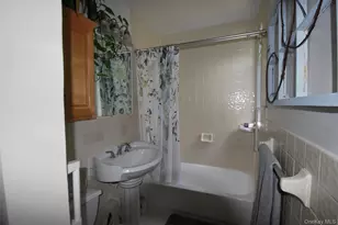 4 Stokes Rd, Yonkers, NY 10710 - Photo 16