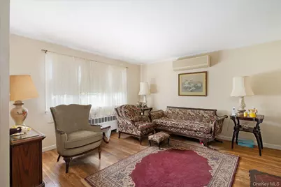145 Arthur Avenue, Floral Park, NY 11001 - Photo 8