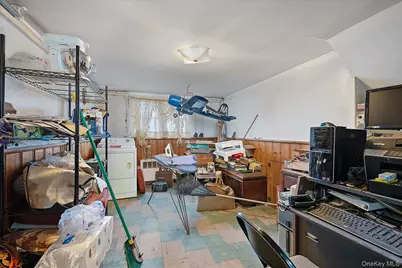 145 Arthur Avenue, Floral Park, NY 11001 - Photo 14