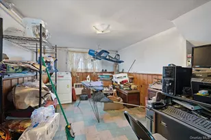 145 Arthur Ave, Floral Park, NY 11001 - Photo 14