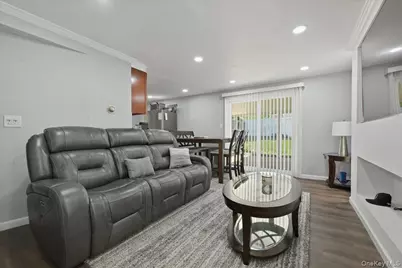 448 Lenox Road, Huntington Station, NY 11746 - Photo 20