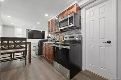 448 Lenox Road, Huntington Station, NY 11746 - Photo 22