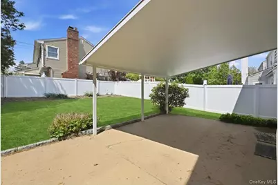 448 Lenox Road, Huntington Station, NY 11746 - Photo 28
