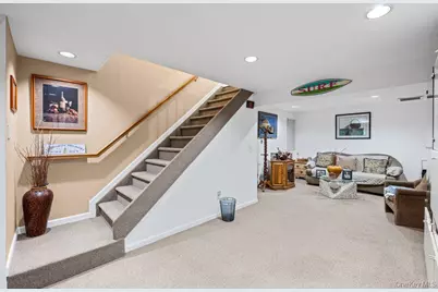29 Hancock, Yaphank, NY 11980 - Photo 18