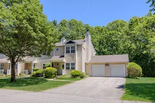 29 Hancock, Yaphank, NY 11980 - Photo 2