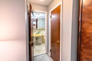 42-19 195th St, Flushing, NY 11358 - Photo 18