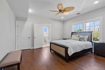 21 Shinnecock Road, East Quogue, NY 11942 - Photo 20