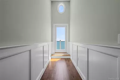 21 Shinnecock Road, East Quogue, NY 11942 - Photo 12