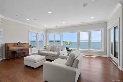 21 Shinnecock Road, East Quogue, NY 11942 - Photo 10