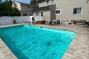 1070 Oakfield Ave, North Bellmore, NY 11710 - Photo 8
