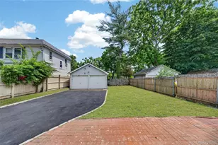 15 Grand Pl, Huntington Station, NY 11746 - Photo 38