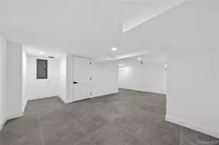 15 Grand Pl, Huntington Station, NY 11746 - Photo 18