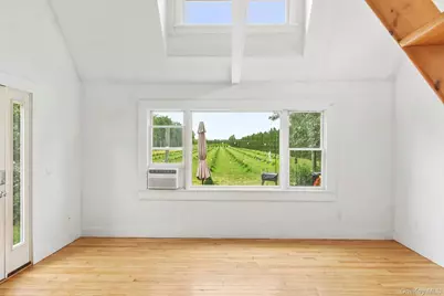 718 Montauk Highway, East Quogue, NY 11942 - Photo 22