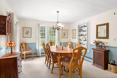718 Montauk Highway, East Quogue, NY 11942 - Photo 10