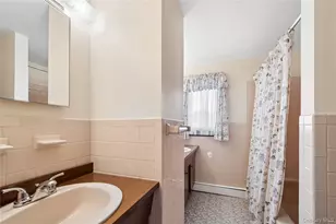 7 Blanche St, Plainview, NY 11803 - Photo 18