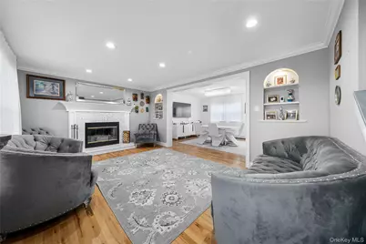 62 Sunburst Drive, Rocky Point, NY 11778 - Photo 4