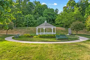 2306 Jacobs Hill Rd, Cortlandt Manor, NY 10567 - Photo 16